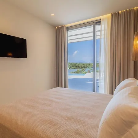 Villa Serapias By Posarellivillas *