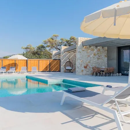 Serapias By Posarellivillas *